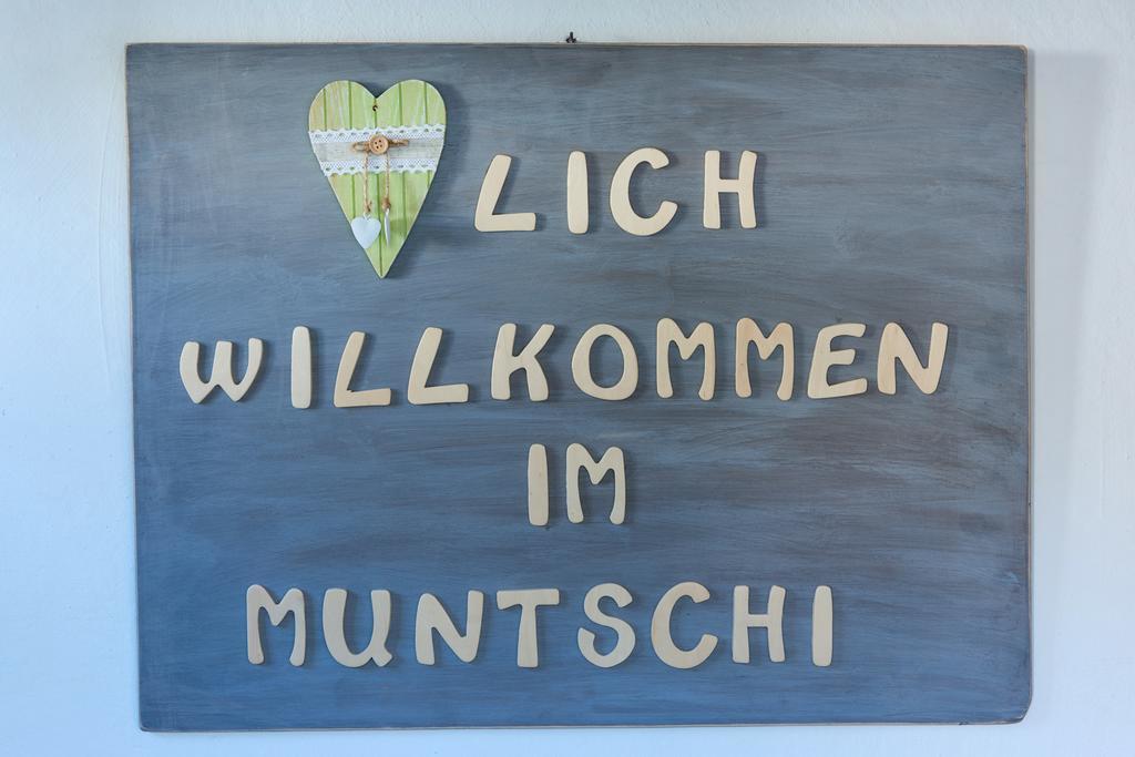 Ferienwohnungen Muntschi Andeer Kültér fotó